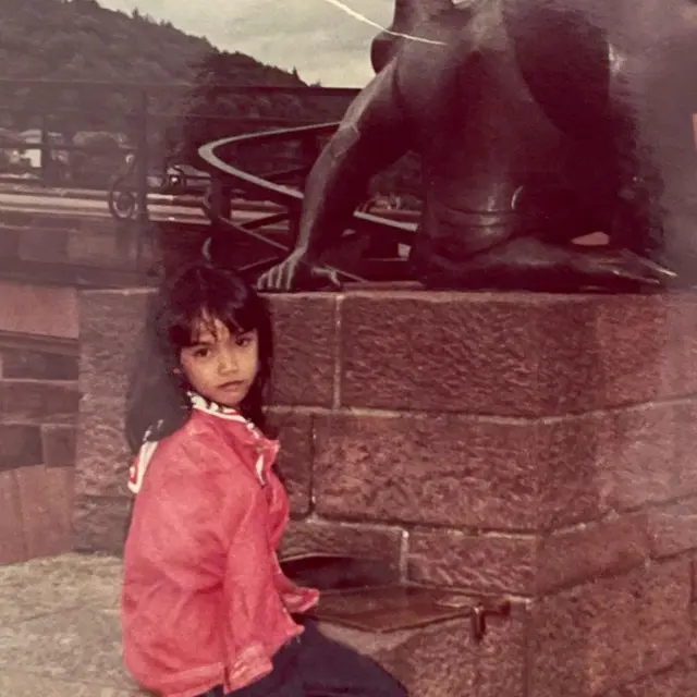 6 Potret Masa Kecil Intan Ayu Sepupu BCL, Curi Perhatian karena Jadi Bridesmaid