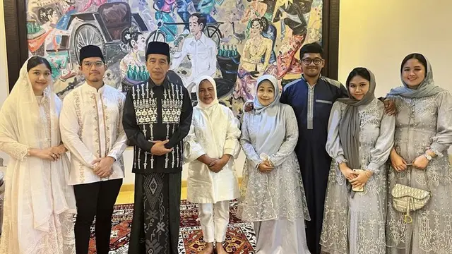 Penampilan keluarga Jokowi saat lebaran