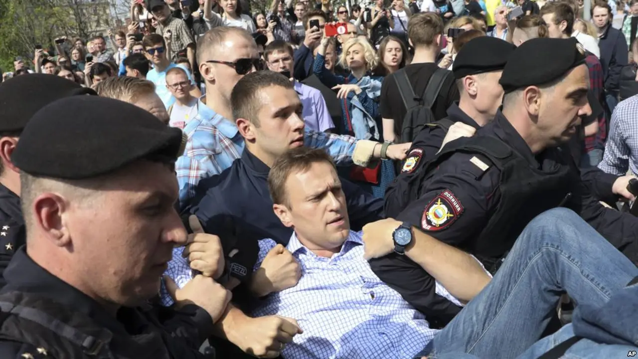 Pemimpin Oposisi Anti-Putin Bersama Ratusan Pendukungnya Ditangkap Saat Unjuk Rasa