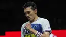 Reaksi tunggal putra Indonesia, Jonatan Christie, setelah mencetak satu poin melawan Panitchaphon Teeraratsakul dari Thailand pada pertandingan semifinal turnamen badminton Indonesia Open 2026 di Istora Gelora Bung Karno, Senayan, Jakarta, Sabtu (6/6/2026). (AP Photo/Achmad Ibrahim)