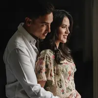 Raisa mengungkapkan rasa cintanya pada Hamish Daud saat setahu pernikahan (Instagram/@raisa6690)