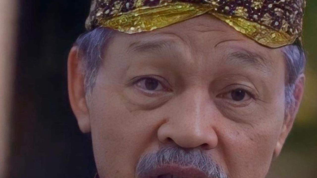 Eeng Saptahadi (https://www.instagram.com/p/ColhoHNJn_Q/)