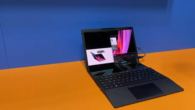 HP Spectre Fold di SXSW Sydney 2023. Liputan6.com/Agustin Setyo Wardani