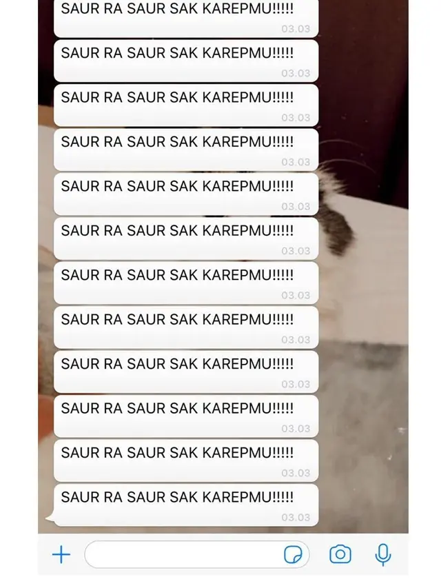 8 Chat Bangunin Pacar Sahur Ini Bikin Senyum Sendiri