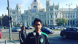 Martunis, diberikan kesempatan oleh Cristiano Ronaldo untuk menonton secara langsung laga Real Madrid dan juga Portugal. Anak Aceh itu juga meminta dibelikan posel Iphone 6. (Istimewa)