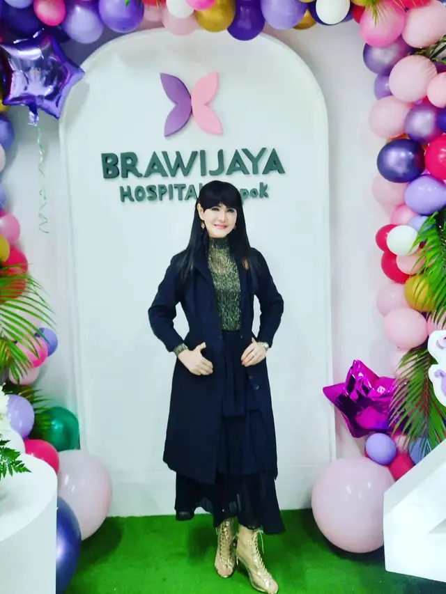 6 Potret Ita Purnamasari di Usia 54 Tahun, Dipuji Awet Muda