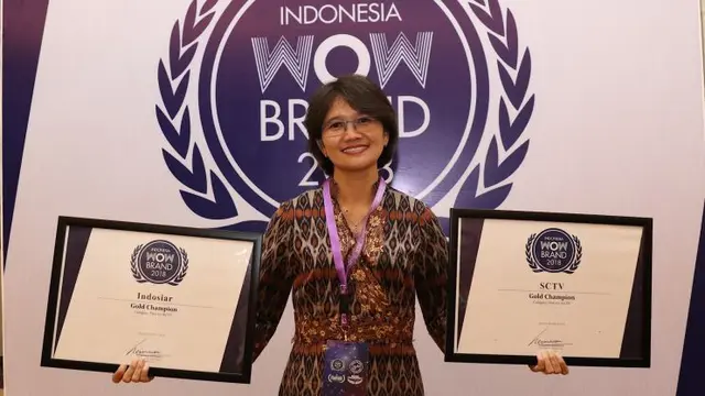 SCTV dan Indosiar meraih penghargaan Gold Champion dalam kategori Free-to-Air TV di ajang WOW Brand Festive Day yang diadakan oleh Markplus Inc. (Liputan6.com/Immanuel Antonius)