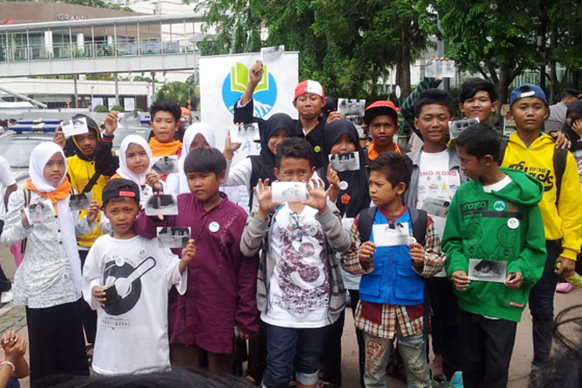 11 Komunitas Ikuti Workshop Kamera Lubang Jarum