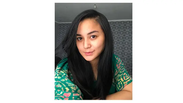 6 Potret Juwita Bahar Tanpa Makeup, Tetap Cantik dan Memesona