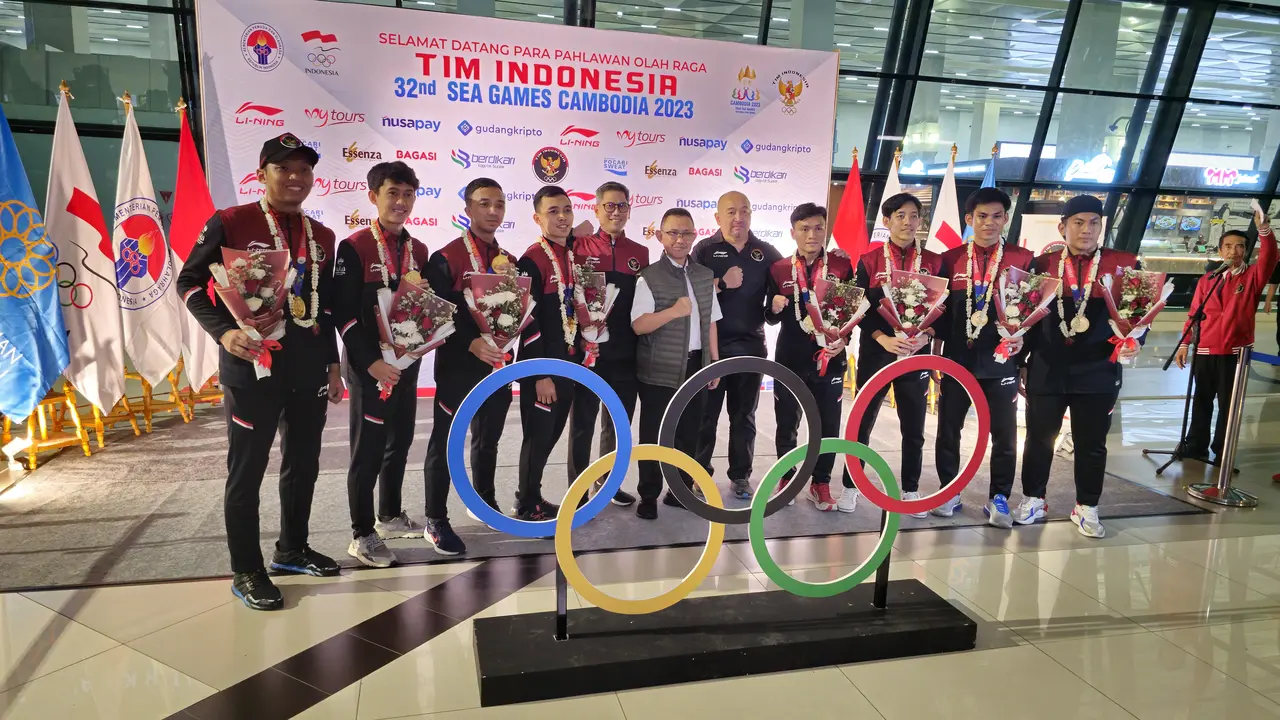 Timnas hoki indoor putra Indonesia saat tiba di tanah air usai merebut emas SEA Games 2023