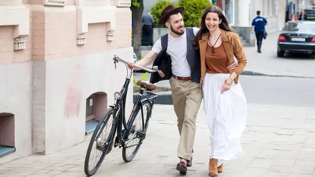 couple oktober makin sayang