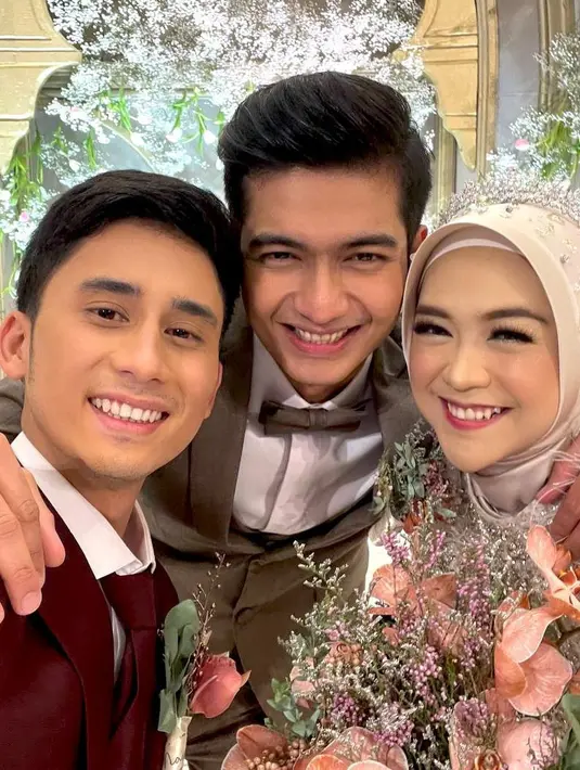 Resepsi Ria Ricis dan Teuku Ryan (Sumber: Instagram/alshadahmad)