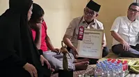 Datangi Rumah Arie Basuki, Gubernur Banten Bawa Kabar Pencarian 5 Jurnalis