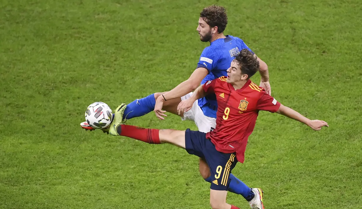 Gavi mematahkan rekor yang dipegang Angel Zubeita yang pernah bermain di Timnas Spanyol pada tahun 1936 di usia 17 tahun 284 hari. (AP/Marco Bertorello/Pool)