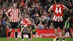 Hansi Flick Incar Aymeric Laporte, Barcelona Hitung Ulang Belanja Bek Tengah