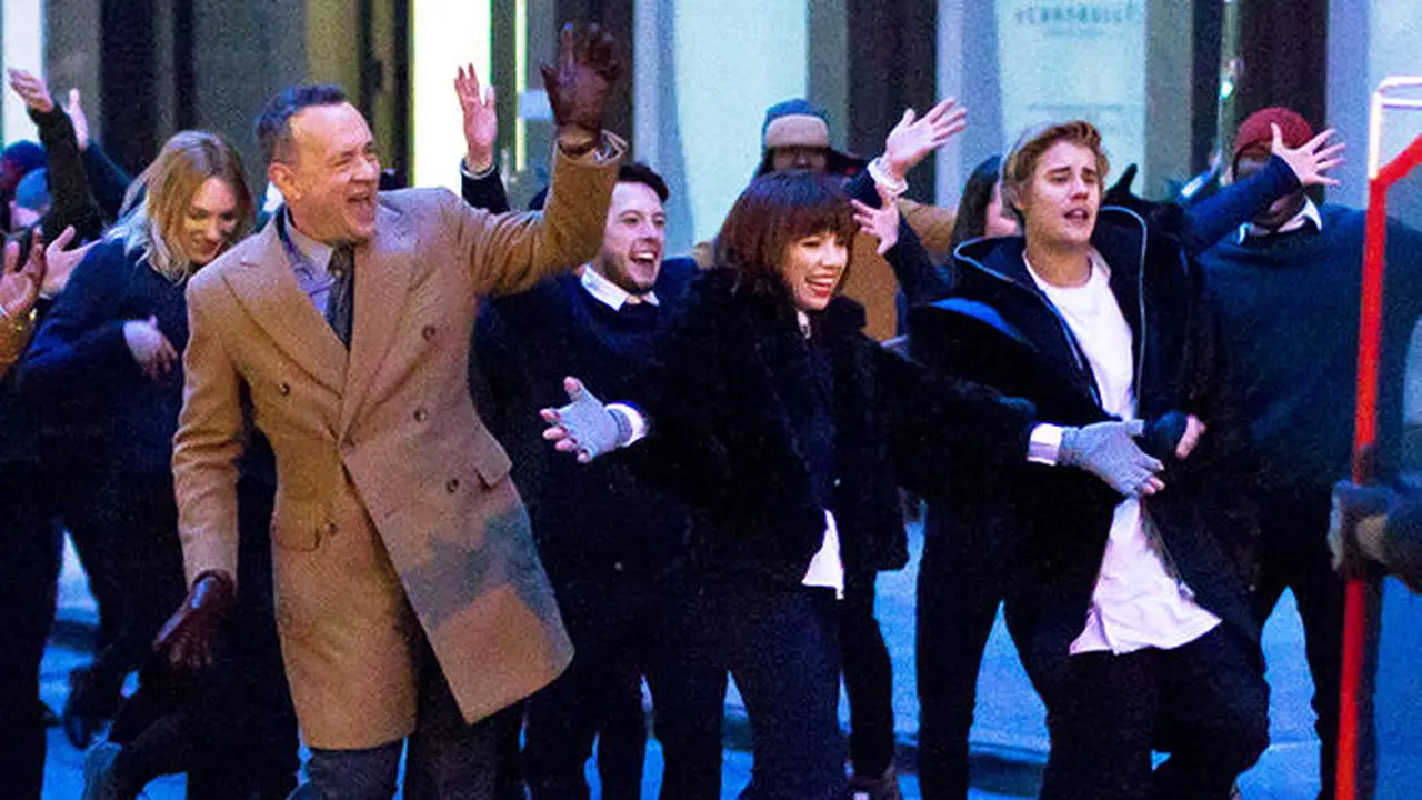Justin Bieber dan Tom Hanks Nampang di Videoklip Carly Rae Jepsen