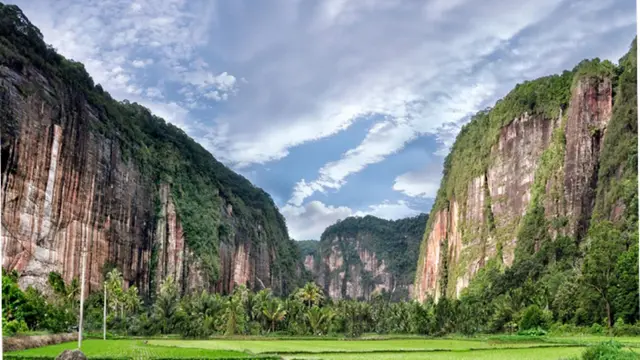 Lemah Harau, Bukti Megahnya Indonesia