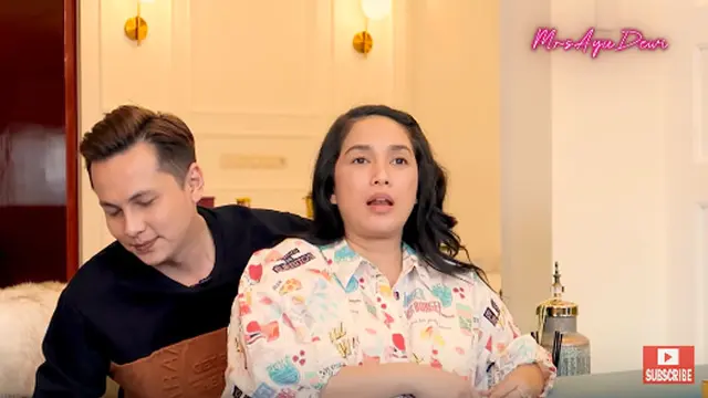 Ussy Sulistiawaty dan Andhika Pratama