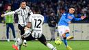 Pesta gol Napoli ditutup oleh Eljif Elmas yang baru dimasukkan pada awal babak kedua. Gol dicetak pada menit ke-72 lewat sepakan yang sempat membentur kaki bek Juventus, Alex Sandro. Laga pun tuntas dengan skor 5-1 untuk kemenangan tuan rumah. (AFP/Alberto Pizzoli)