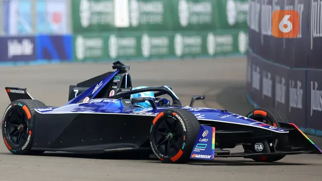 Foto: Raih Back to Back Pole Position! Pembalap Maserati MSG Racing, Maximilian Guenther Tercepat pada Sesi Kualifikasi Jakarta E-Prix 2023