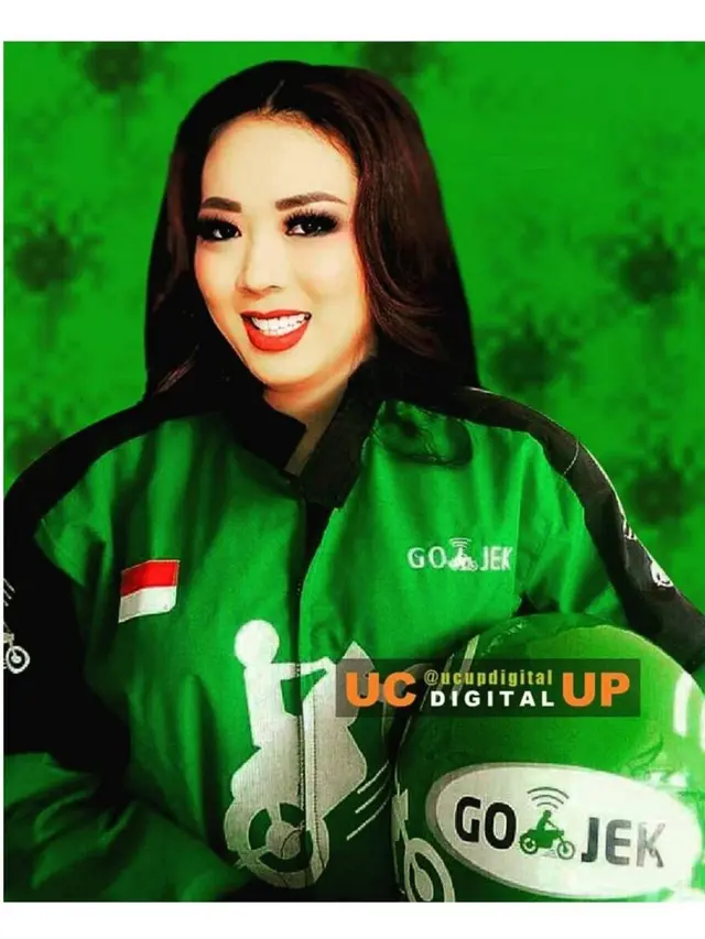 6 Editan Foto Artis Cewek Jadi Driver Ojek Online Ini Bikin Ngakak