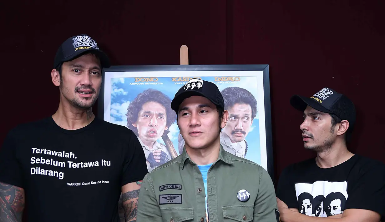 Dengan kesuksesan film ini, para pemeran utamanya menggelar nonton bareng bersama 120 anak yatim dari Pondok pesantren Bahrul Ulum di Bintaro, Tangerang Selatan, Selasa (12/9/2016). (Nurwahyunan/Bintang.com)