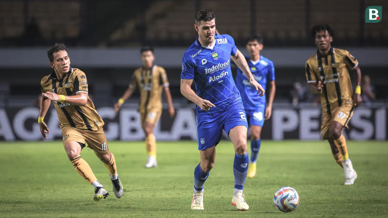 Persib Bandung vs Dewa United - BRI Liga 1 2023/2024