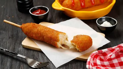Makanan corndog top