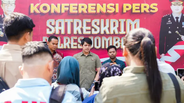 Love Scamming di Jombang Terbongkar, Pria Ngaku Polisi Ancam Sebar Video Korban