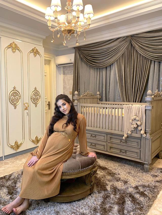 Inspirasi Desain Klasik Elegan untuk Kamar Anak ala Tasya Farasya