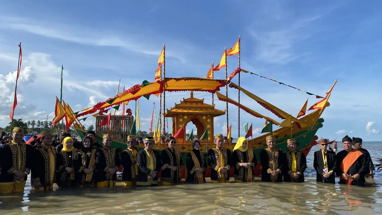 Iraw Tengkayu.