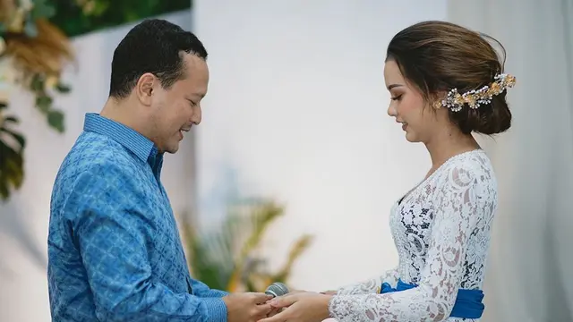Segera Menikah Ini 7 Momen Banyu Biru Tunangan dengan Anastasia Adamova