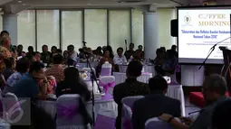 Suasana acara Forum Komunikasi Pimpinan Lemhanas RI, Jakarta, Rabu (23/11). Acara yang di hadiri Gubernur Lemhanas tersebut mendiskusikan Kondisi Ketahanan Nasional dihadapkan dengan media elektronik yang semakin berkembang. (Liputan6.com/Johan Tallo)