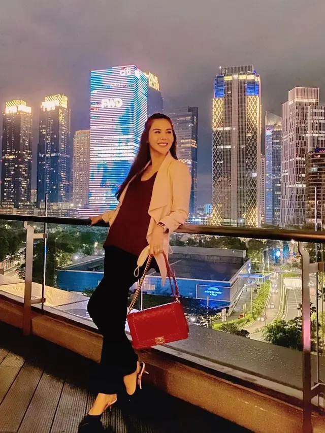 7 Gaya OOTD Puy Brahmantya, Aktris FTV Kisah Nyata yang Viral