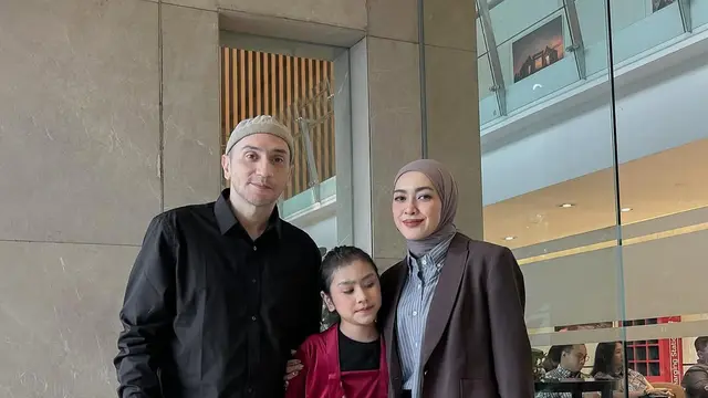 Potret Kenangan Gary Iskak dan Keluarga