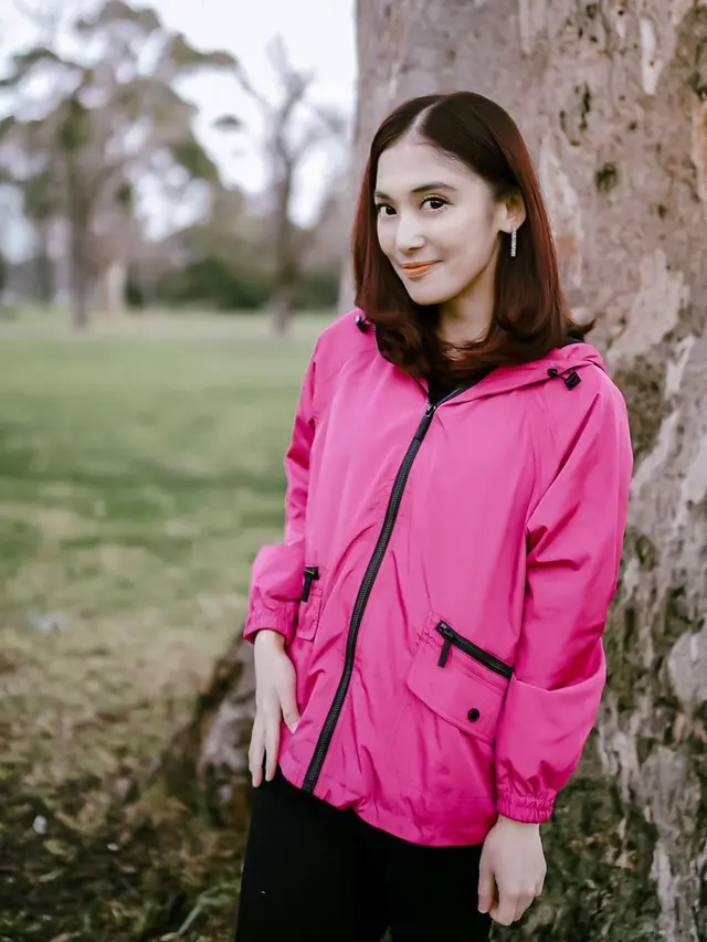 [Fimela] Adik Sandra Dewi