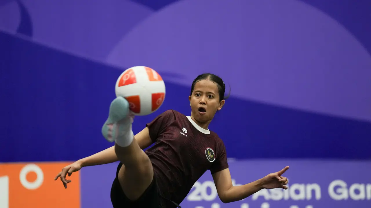 Atlet teqball putri Tim Indonesia, Sumaya