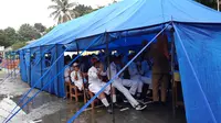 Sekolah Rusak Berat Akibat Hujan, Siswa SDN Cirimekar 02 Cibinong Belajar di Tenda Darurat