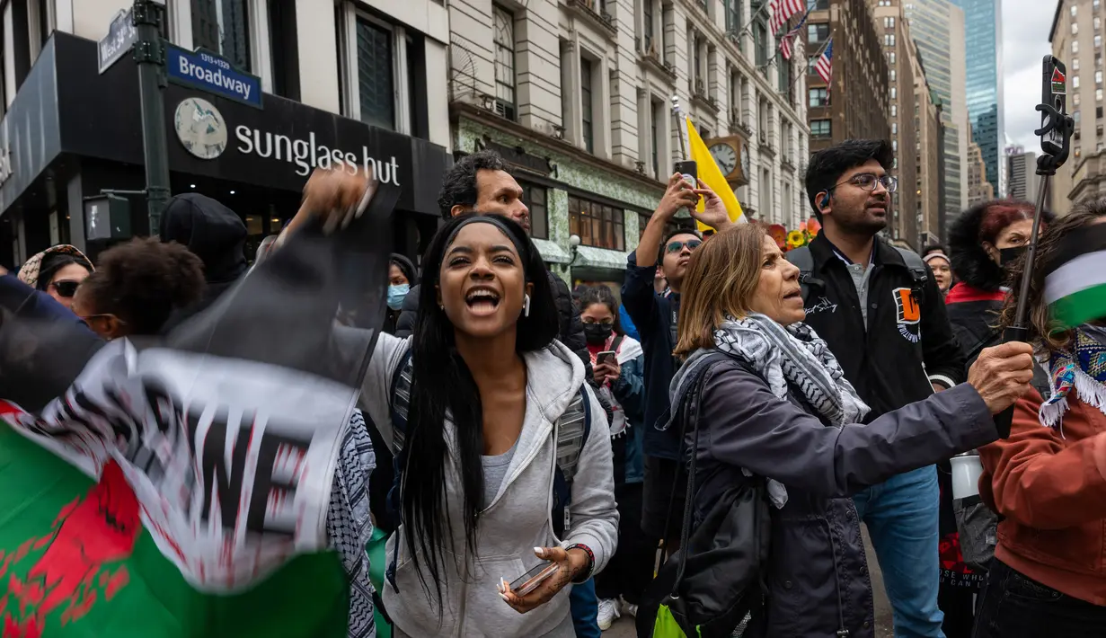 Protes pro-Palestina berlangsung hampir setiap hari di New York dan kota-kota lain. (Spencer Platt/Getty Images North America/Getty Images via AFP)