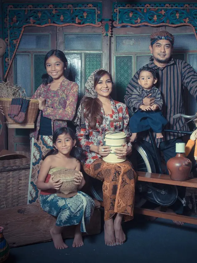 [Bintang] Meisya Siregar dan Bebi Romeo