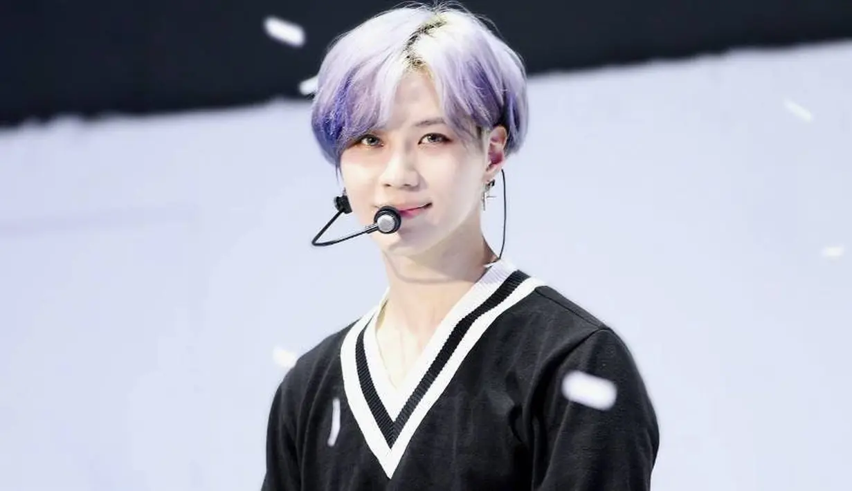 Taemin SHINee memutuskan untuk tak menerima hadiah dari penggemarnya. Menurutnya, lebih baik para penggemar memberikan hadiah kepada orang yang lebih membutuhkannya. (Foto: Allkpop.com)