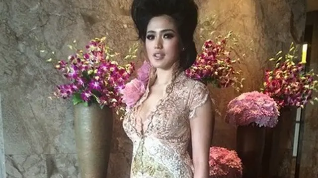 4 Gaun Cantik Jessica Iskandar