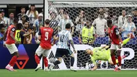 2 Gol Lionel Messi Pecahkan Rekor Piala Dunia, Argentina ke 32 Besar