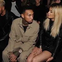 Tak berhenti disana saja, rupanya Kylie Jenner juga menggelar pesta secara 'intim' dan rahasia bersama sang kekasih. Kylie dan Tyga dikabarkan menyewa jet pribadi dengan harga 240 juta selama 12 jam. (AFP/Bintang.com)