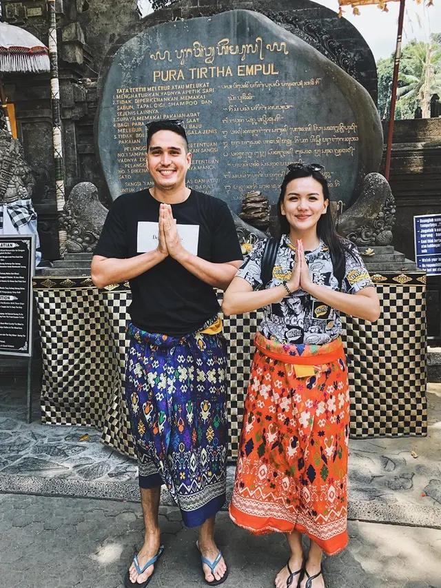 6 Potret Marcel Chandrawinata dan Istri Saat Liburan di Bali, Romantis