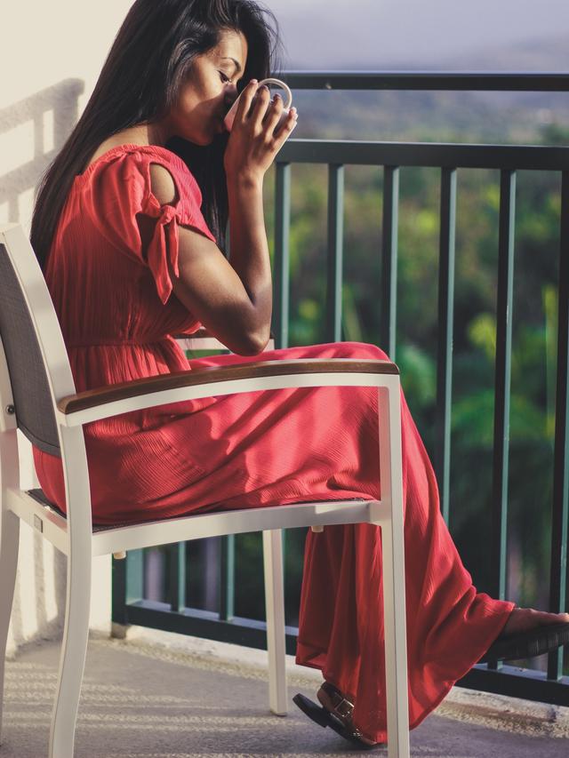 Ilustrasi minum di pagi hari