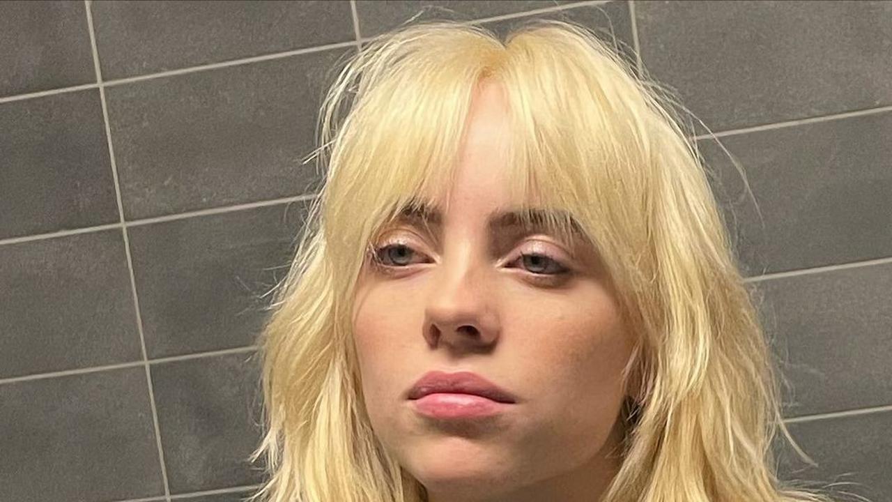 Billie Eilish Ganti Warna Rambut Blonde, Begini Cara Perawatannya