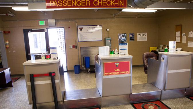 Fasilitas konter chek in yang akan menjadi lokasi karantina virus corona di Pangkalan Udara Marinir AS Miramar di California, 2 Februari 2020. Ratusan warga Amerika yang kembali dari China akan dikarantina selama 14 hari untuk dilakukan observasi (Lance Cpl. Jacob Pruitt/U.S. Marine Corps via AP)