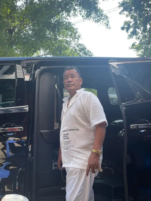 Hotman Paris. (Foto: Dok. Instagram @hotmanparisofficial)