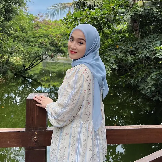 6 Potret Terbaru Ririe Fairus Usai 4 Tahun Cerai, Sudah Berdamai dengan Masa Lalu